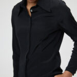 Trento Blouse – Fitted silk blouse in black25121