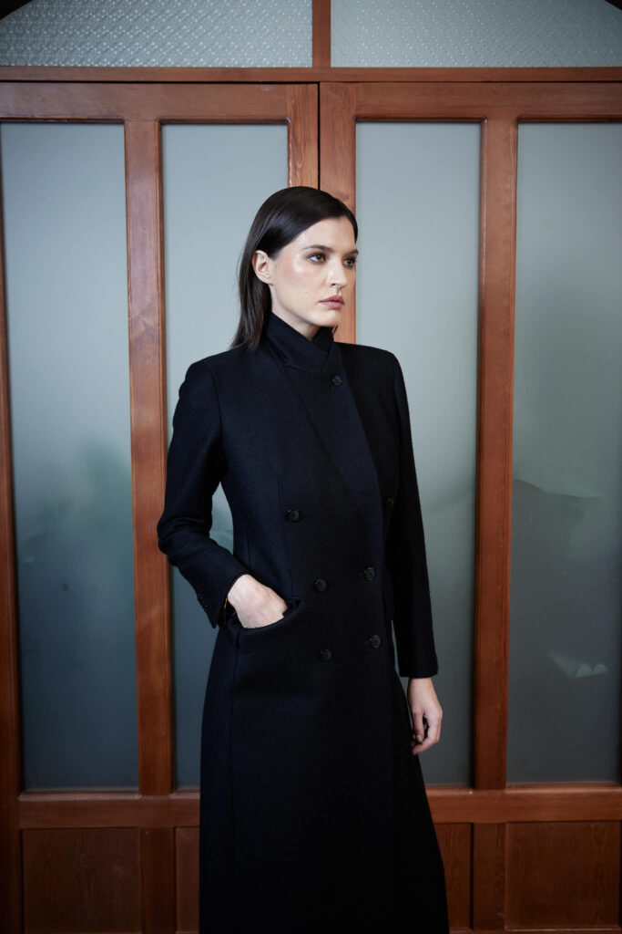 Agueda Coat – Long coat in black twill25565