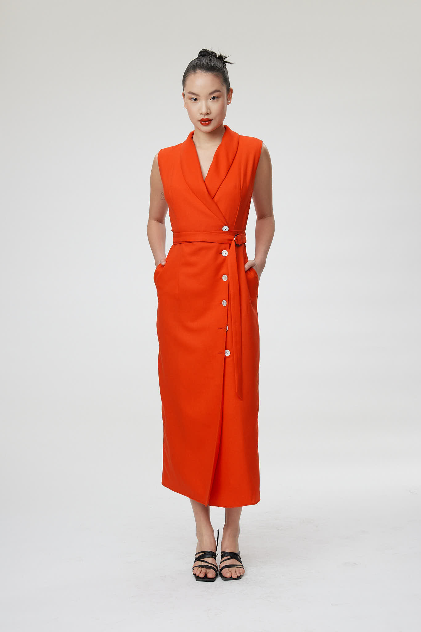 Genoa Dress – Maxi wrap dress in poppy red