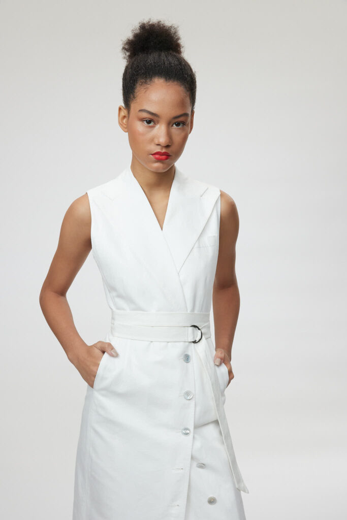 Pavia Dress – Tailored sleeveless dress in white25049