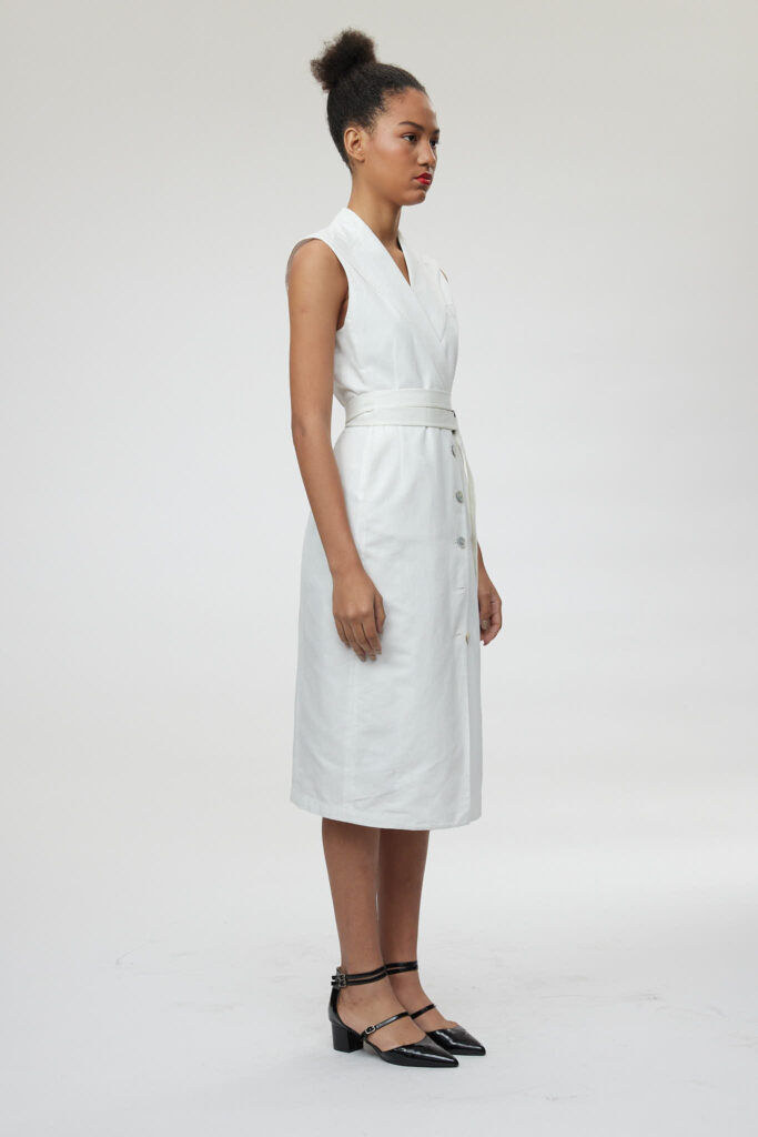 Pavia Dress – Tailored sleeveless dress in white25054