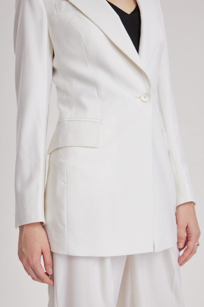 Broxbourne Jacket – Single breasted fitted jacket in white wool24966