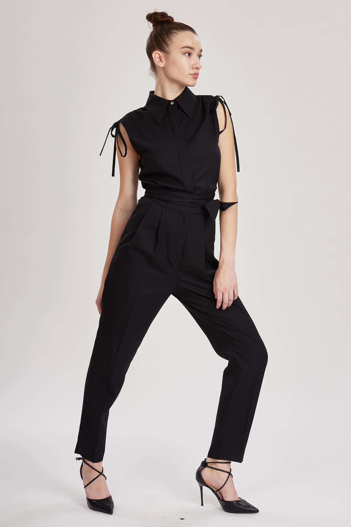 Margate Jumpsuit –  Sleeveless jumpsuit in black wool