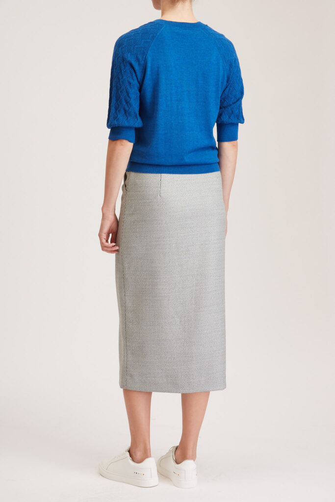 Whitby Knit T-Shirt – Plain knit,  V-neck t-shirt in royal blue24892