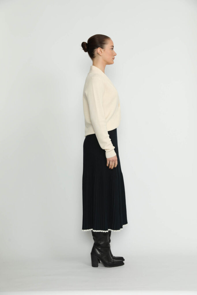 Altdorf Skirt – Altdorf Navy Blue Pleated Knit Skirt26079