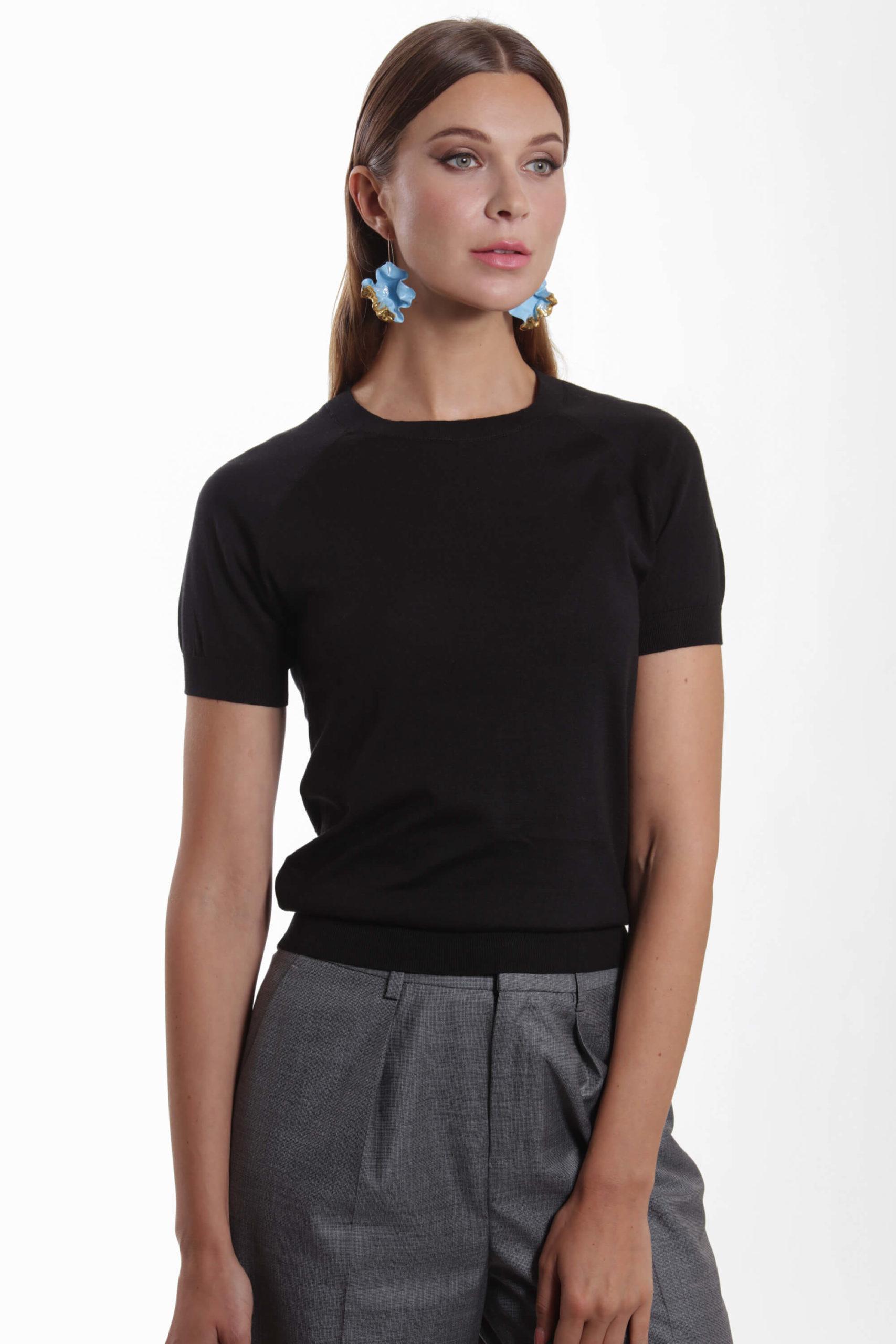 Lourdes – Short sleeve cotton-silk t-shirt in black