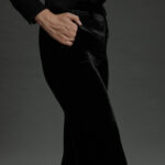 Bordeaux- Limited Edition Trousers – Flared trousers in black velvet25516
