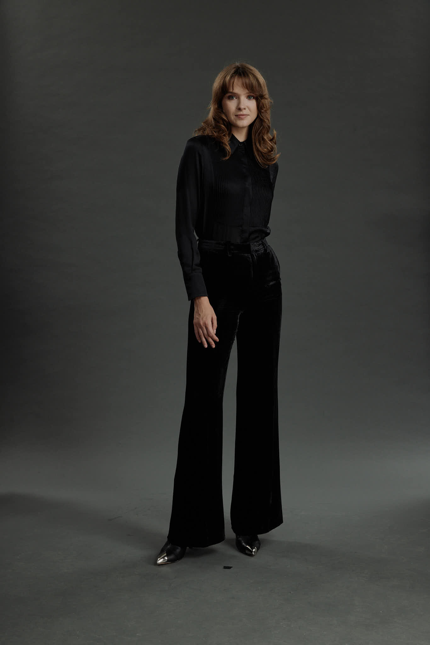 Bordeaux- Limited Edition Trousers – Flared trousers in black velvet0