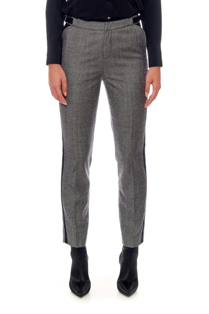 Lyon – High-waisted wool trousers with side bars in black and white houndstooth24680