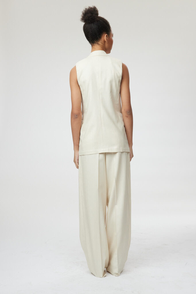 Naples Waistcoat – Loose fit sleeveless waistcoat in off white25039