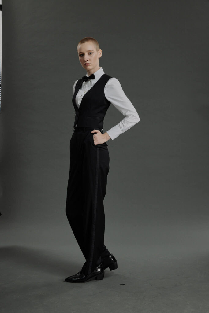 Canico – Limited Edition Waistcoat – Short waistcoat in black25526