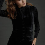 Maia – Limited Edition Waistcoat – Waistcoat in black velvet25535